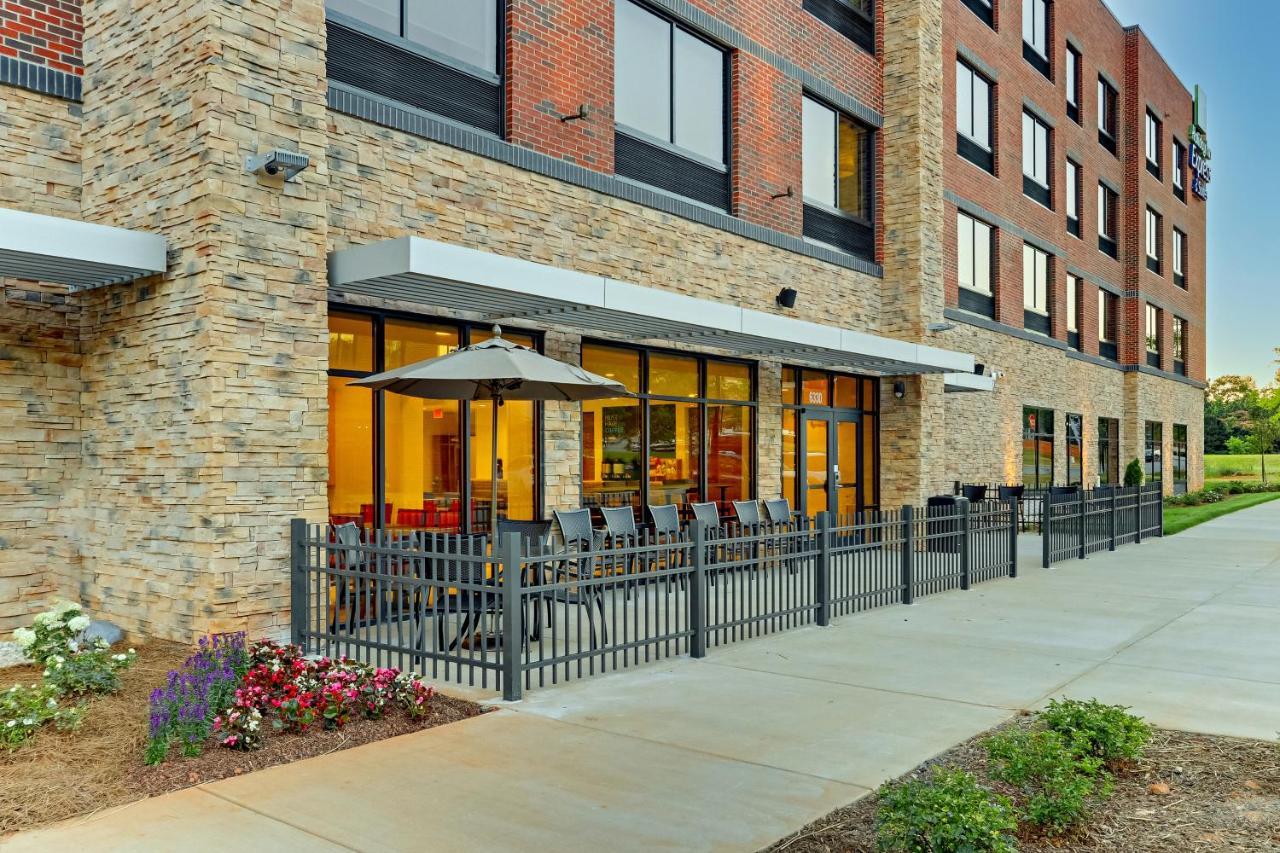 Holiday Inn Express & Suites - Winston - Salem Sw - Clemmons By Ihg Exterior foto