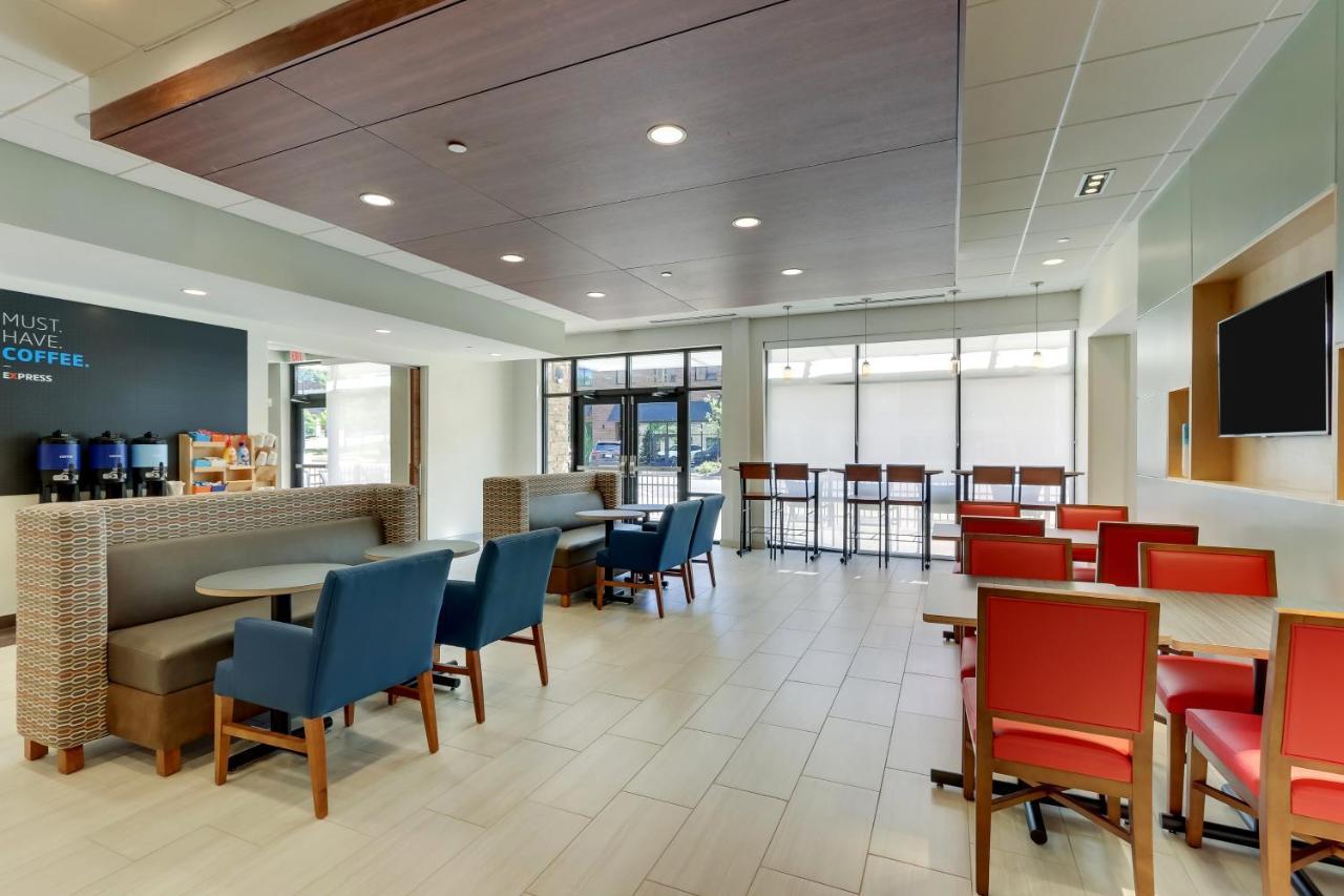 Holiday Inn Express & Suites - Winston - Salem Sw - Clemmons By Ihg Exterior foto